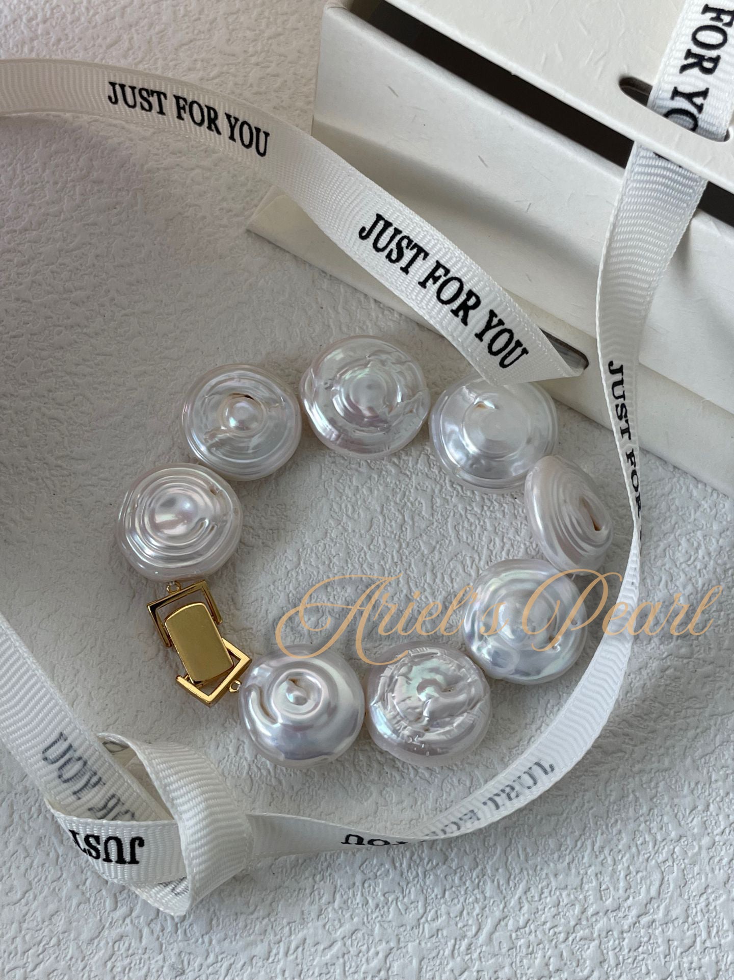 Modern Baroque Coin Pearl Bracelet – Freshwater Pearls, 18K Gold Vermeil Hardware