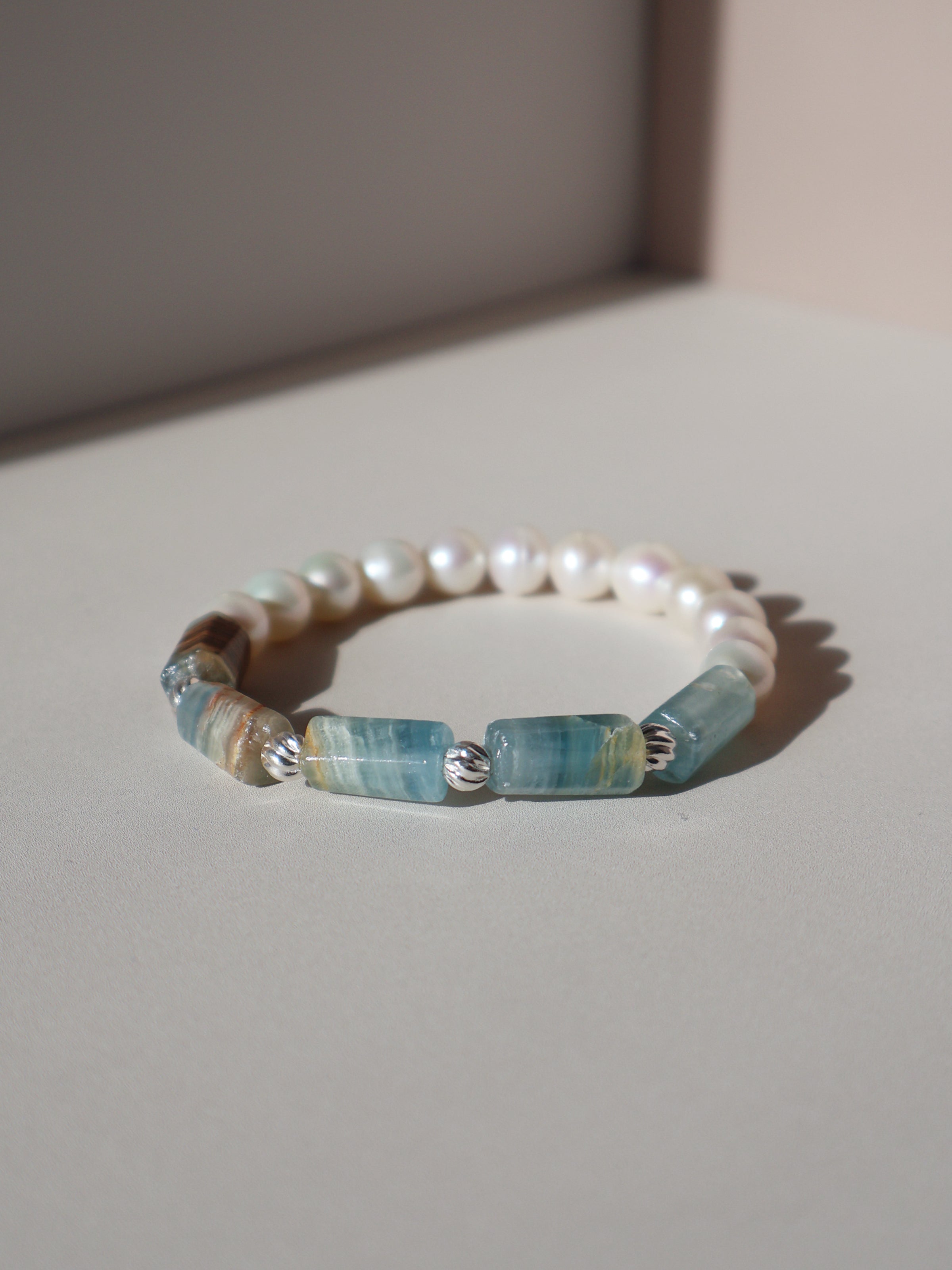 Lemurian Aquatine Calcite & Pearl Bracelet – Freshwater Pearl Stretch Bracelet