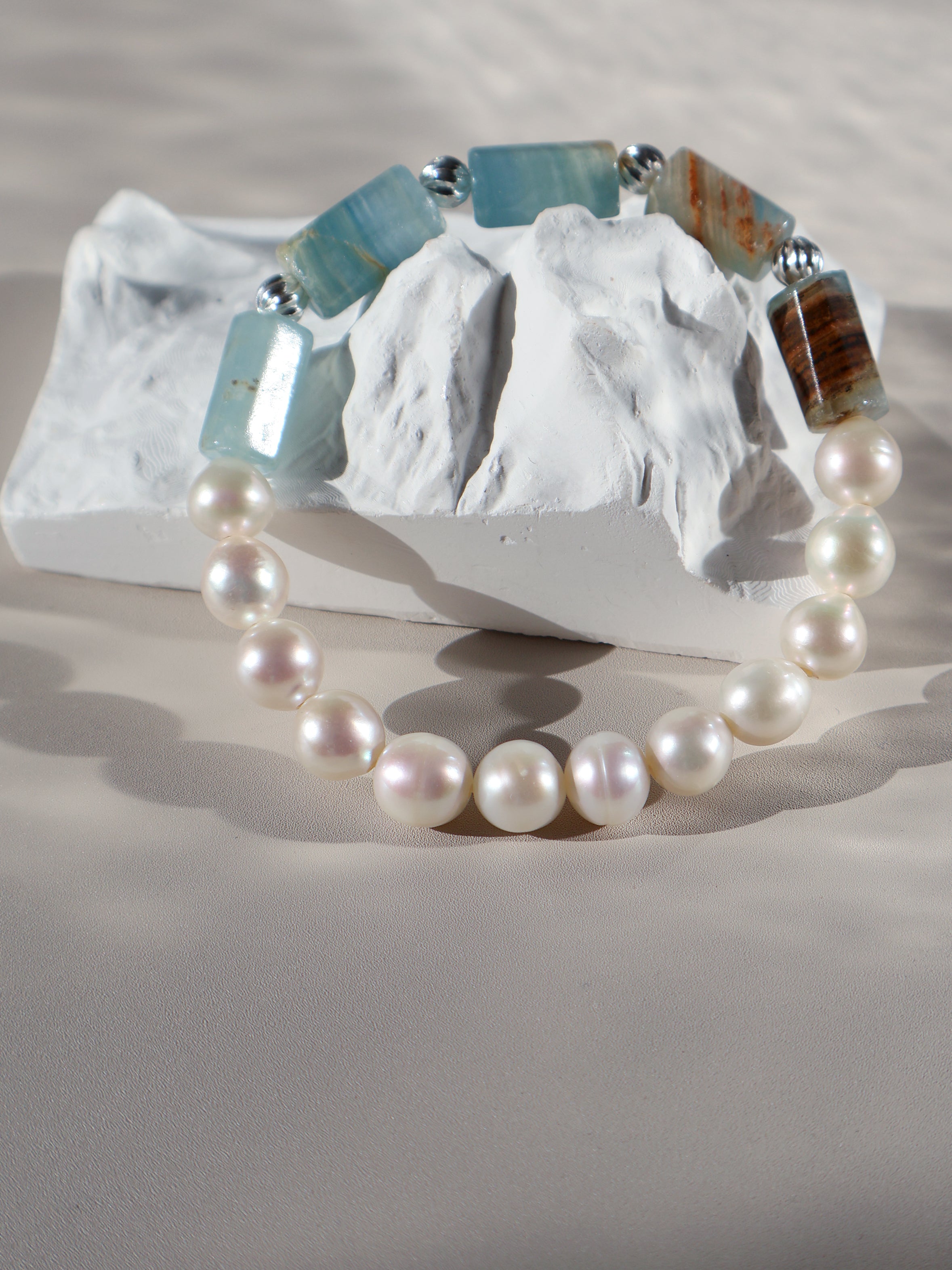 Lemurian Aquatine Calcite & Pearl Bracelet – Freshwater Pearl Stretch Bracelet