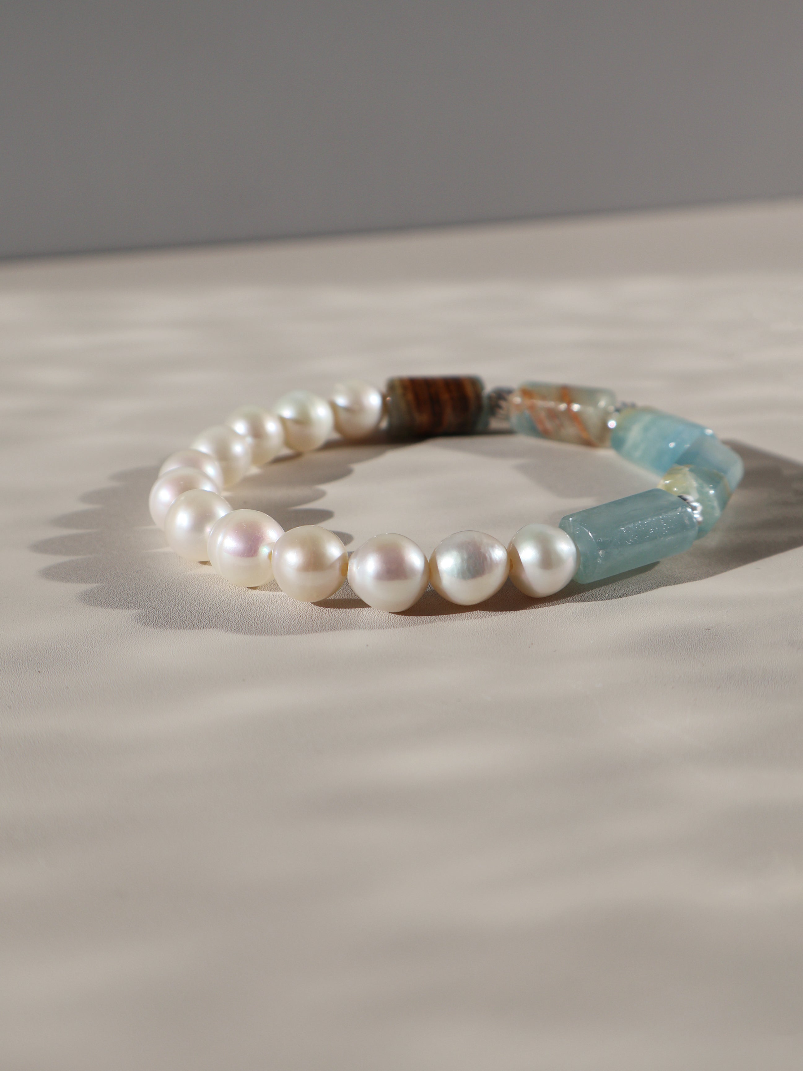 Lemurian Aquatine Calcite & Pearl Bracelet – Freshwater Pearl Stretch Bracelet