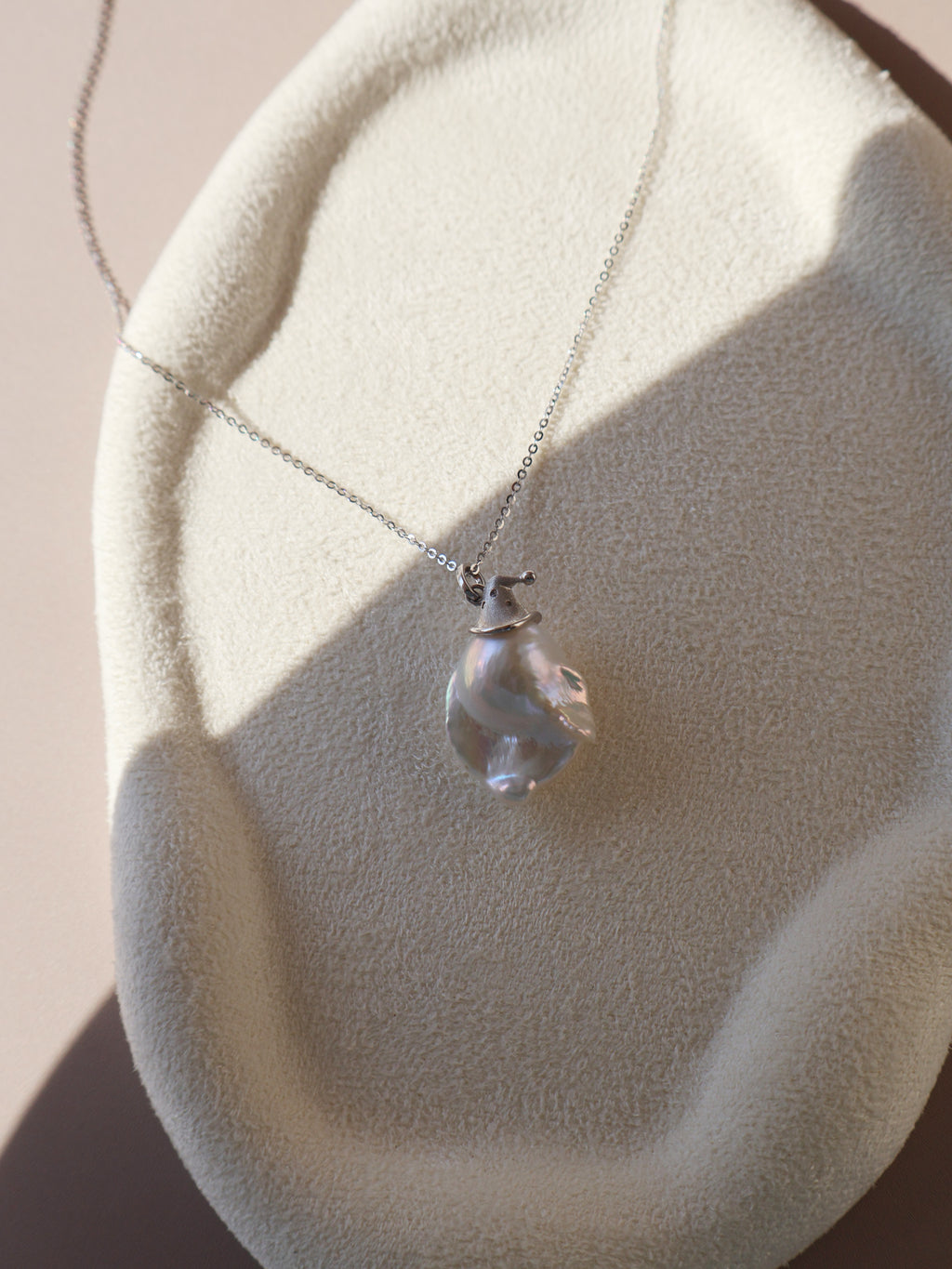 Baroque Pearl Pendant Necklace – Witch hat Design, Sterling Silver