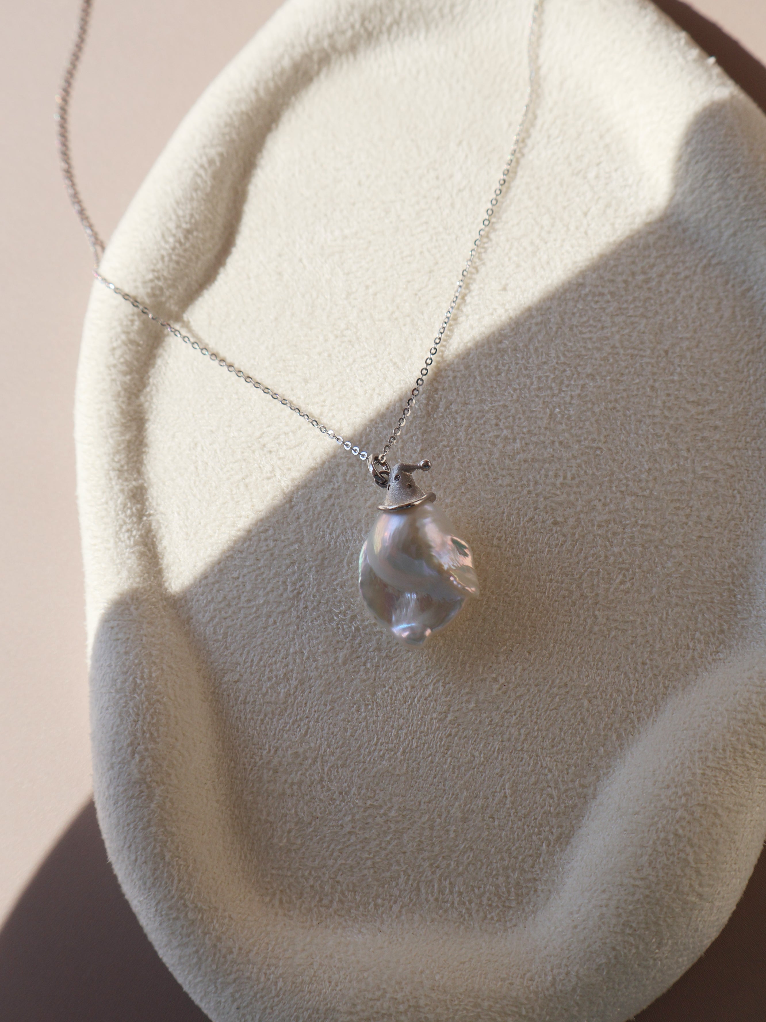 Baroque Pearl Pendant Necklace – Witch hat Design, Sterling Silver