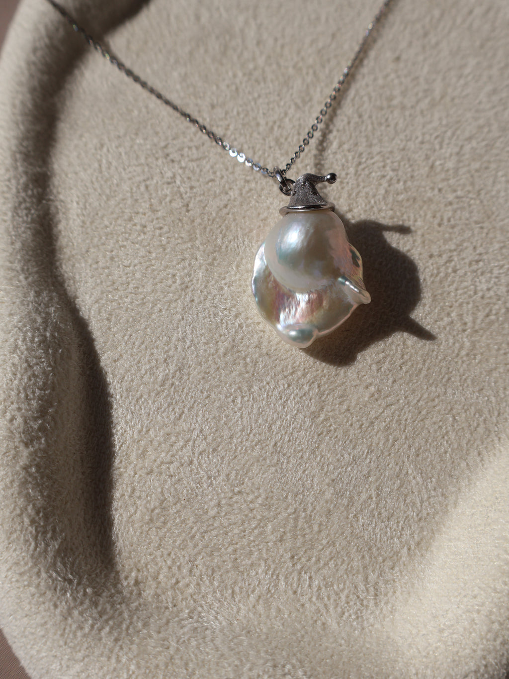 Baroque Pearl Pendant Necklace – Witch hat Design, Sterling Silver
