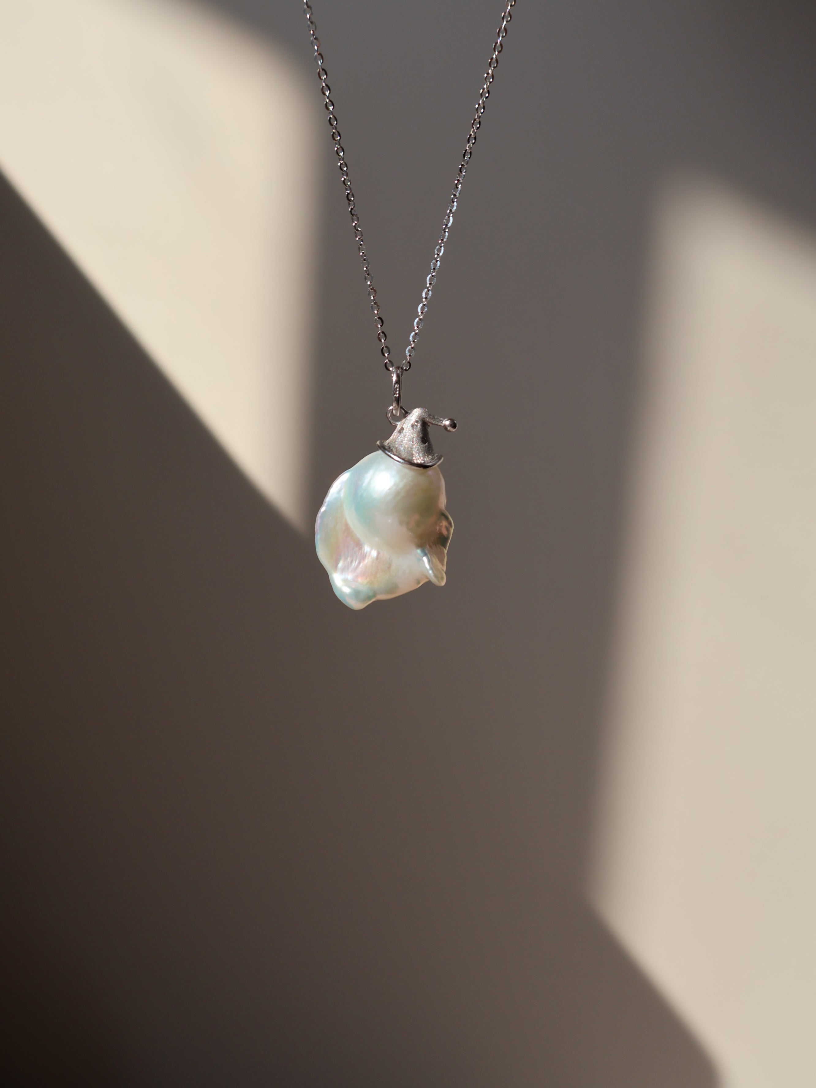 Baroque Pearl Pendant Necklace – Witch hat Design, Sterling Silver