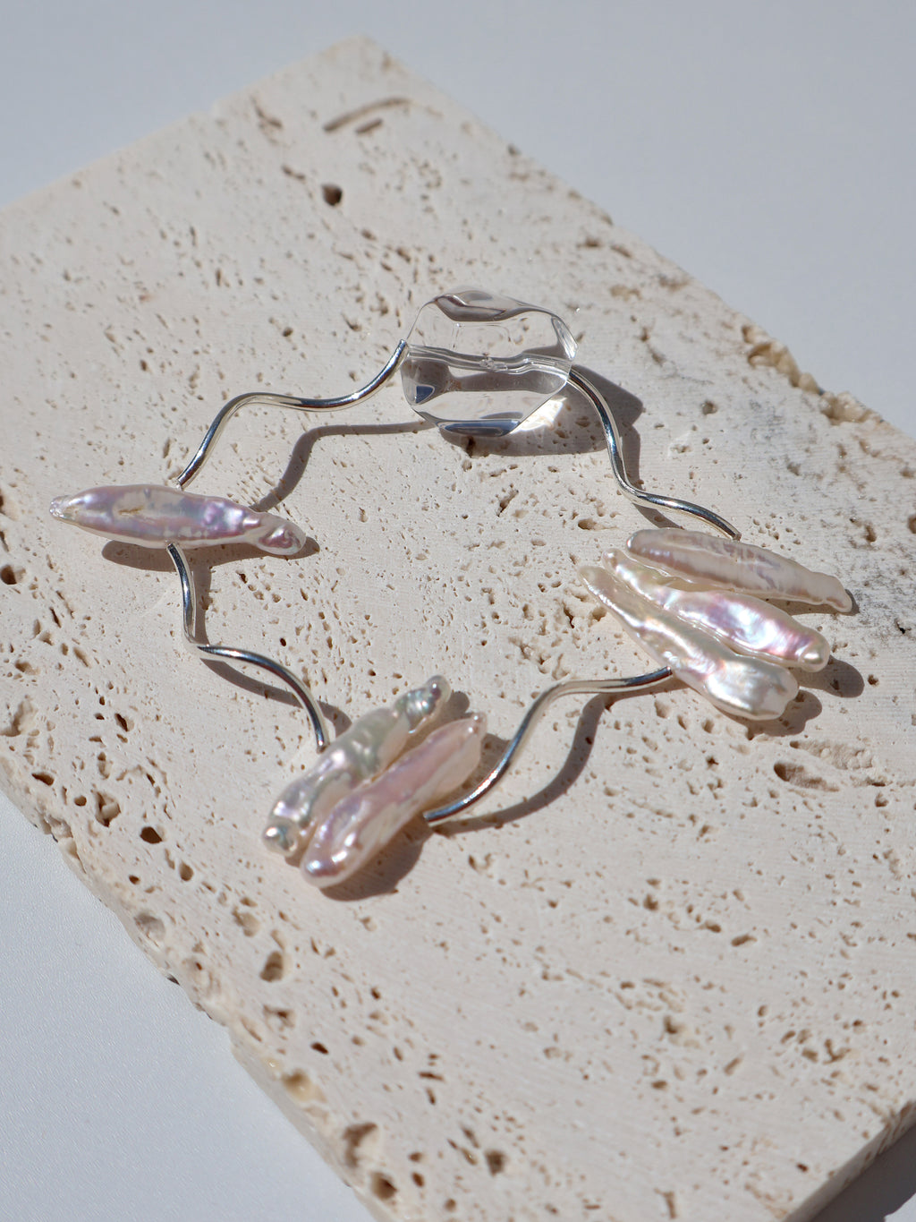 Biwa Pearl Stretch Bracelet - Clear Quartz & Freshwater Pearl Bracelet