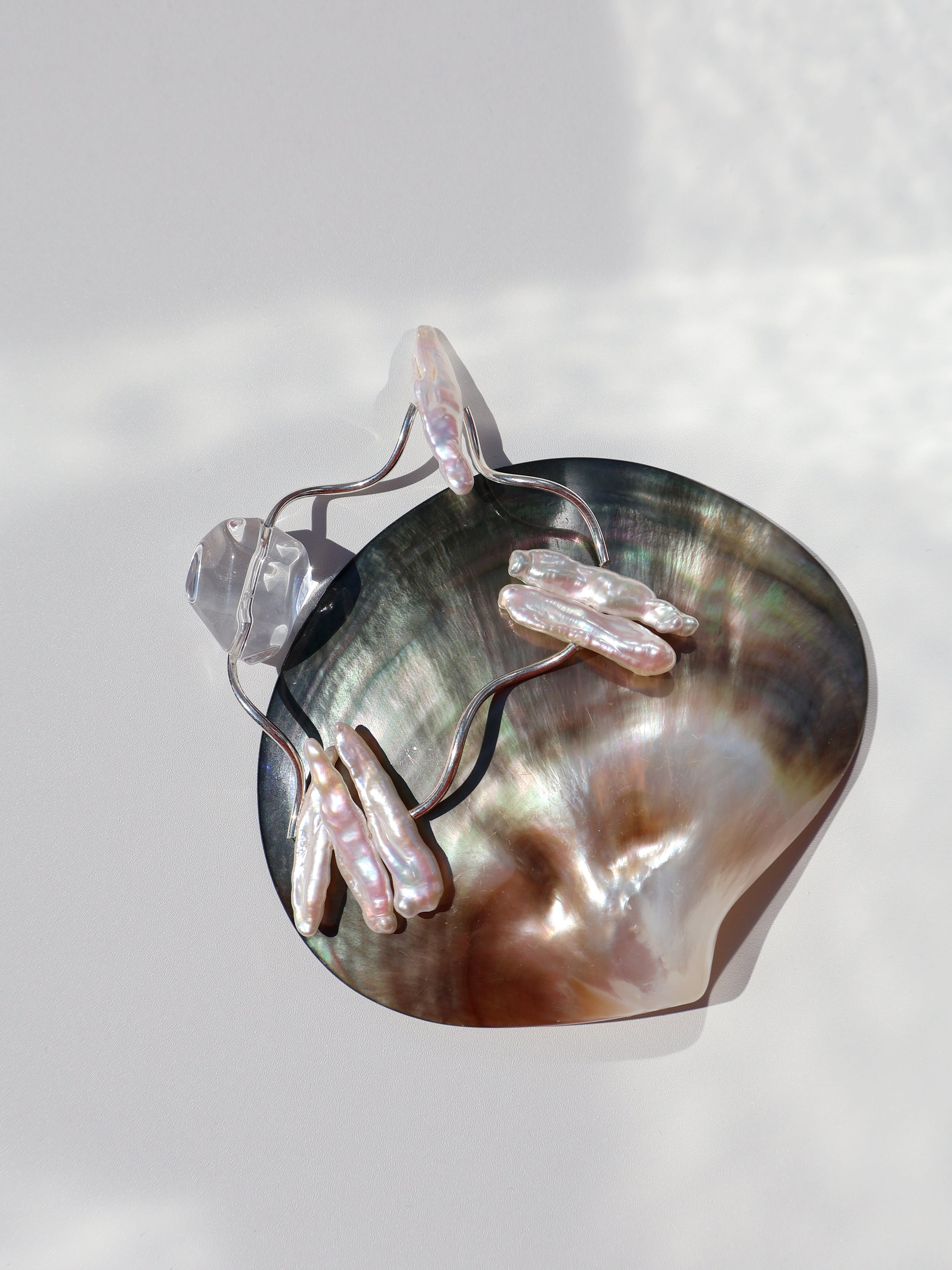 Biwa Pearl Stretch Bracelet - Clear Quartz & Freshwater Pearl Bracelet